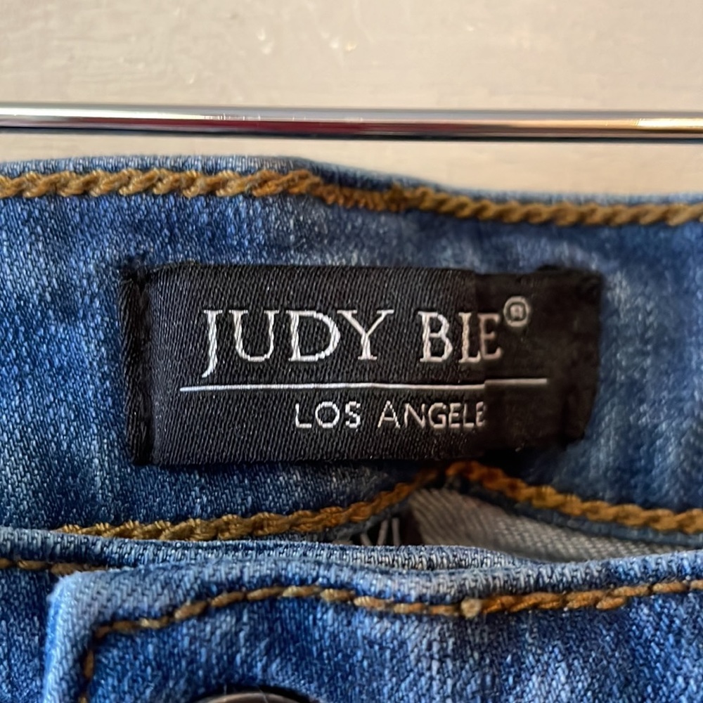 Judy Blue Distressed Skinny Fit Jeans Fused Patches Raw Hem Size 2X. - Picture 5 of 16